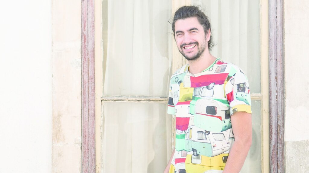 A Barbie in The House - Projeto Comunitário de António Bastos