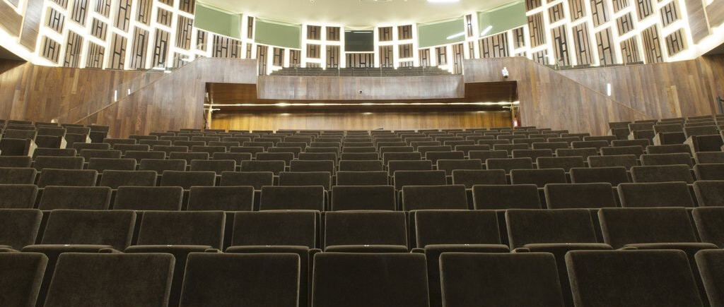 auditorio_qa_informacao_1_1024_2500